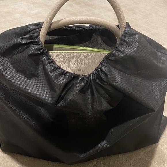 NWT: Vitoria Napoli Exquisite Pebble Leather Handbag. Made In Italy 🇮🇹 - Picture 11 of 11